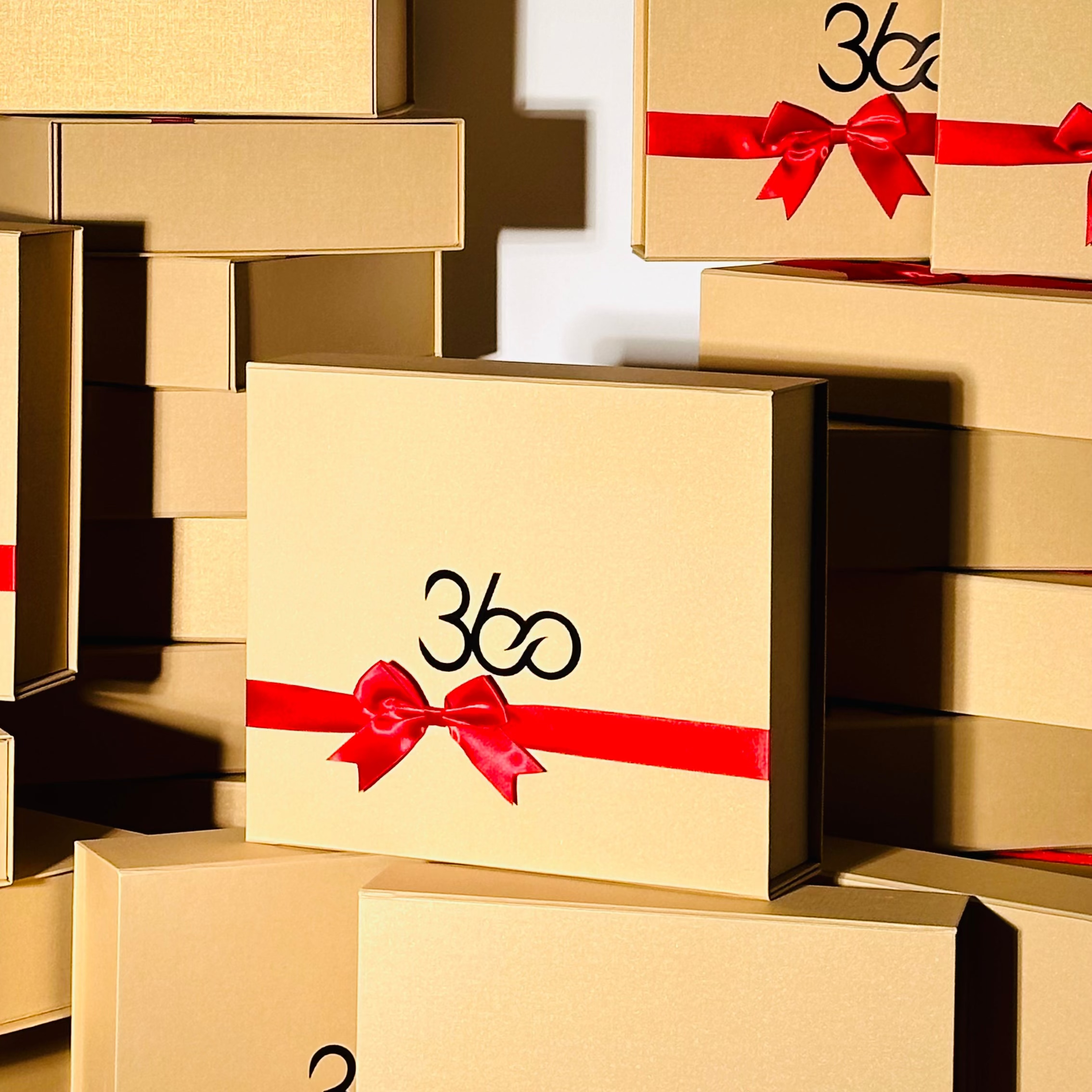 Lumière Gold Gift Box